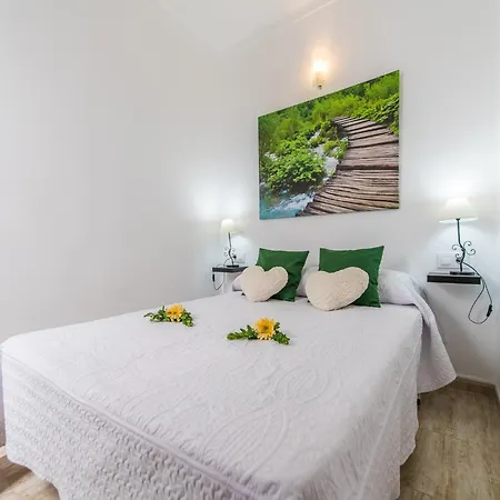 Ideal Retreat For 4 Guests In Picafort Holiday home *